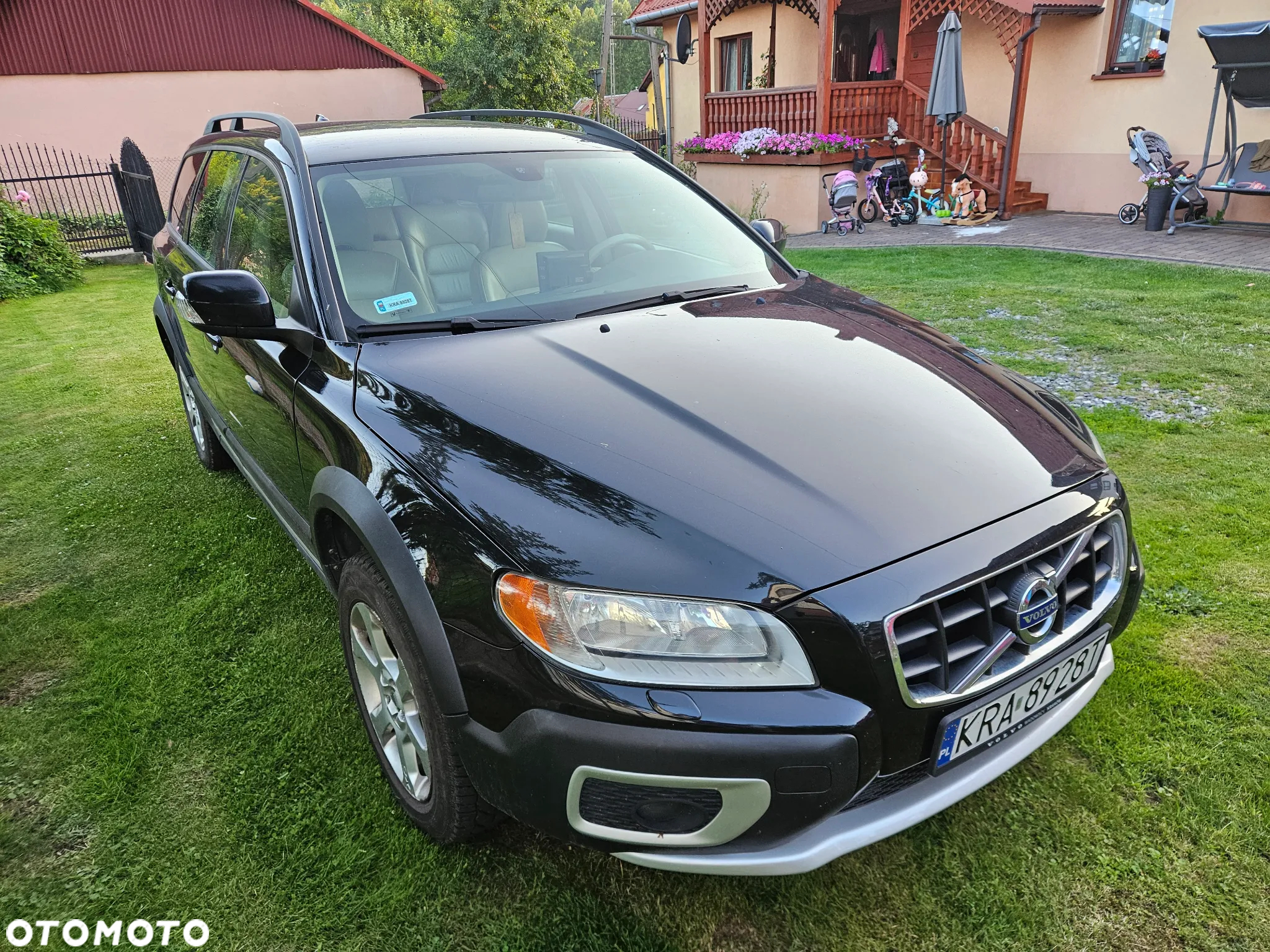 Volvo XC 70 D5 AWD Momentum - 4