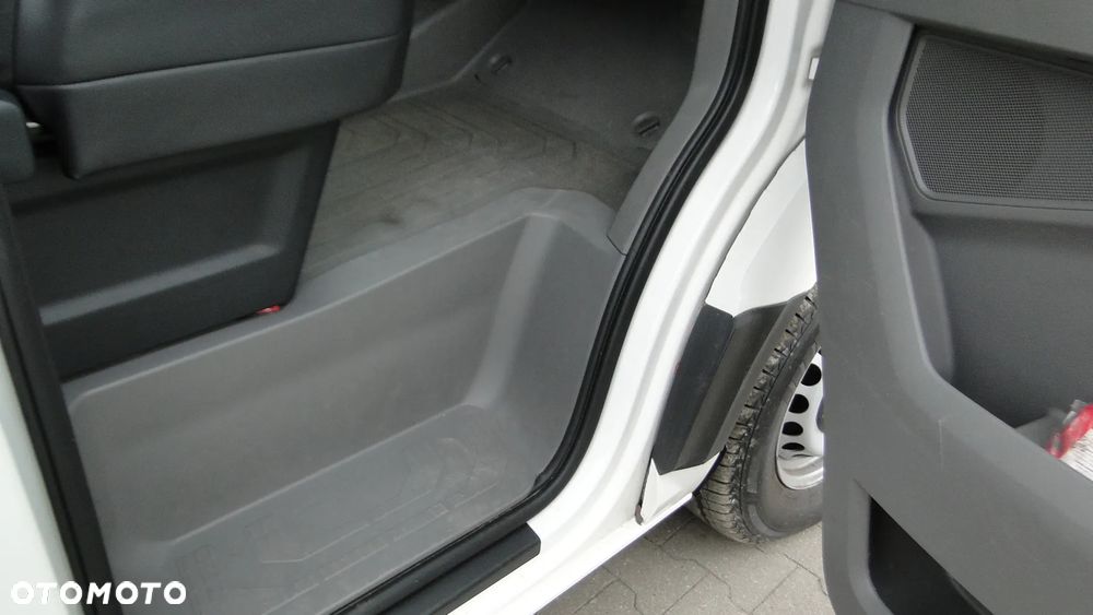 Volkswagen CRAFTER - 19