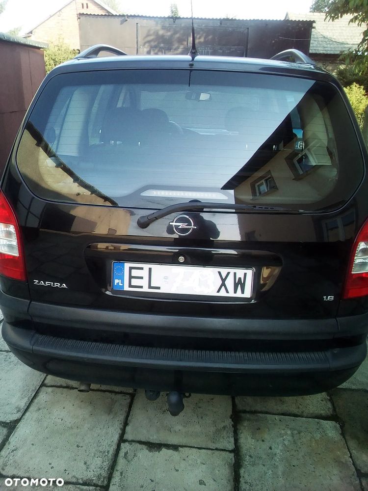 Opel Zafira 1.8 16V Comfort - 3