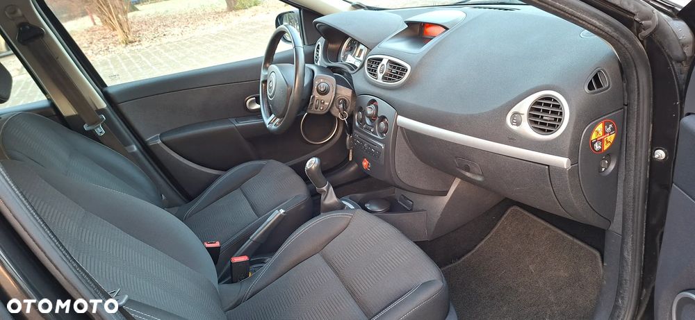 Renault Clio TCe 100 Dynamique - 16