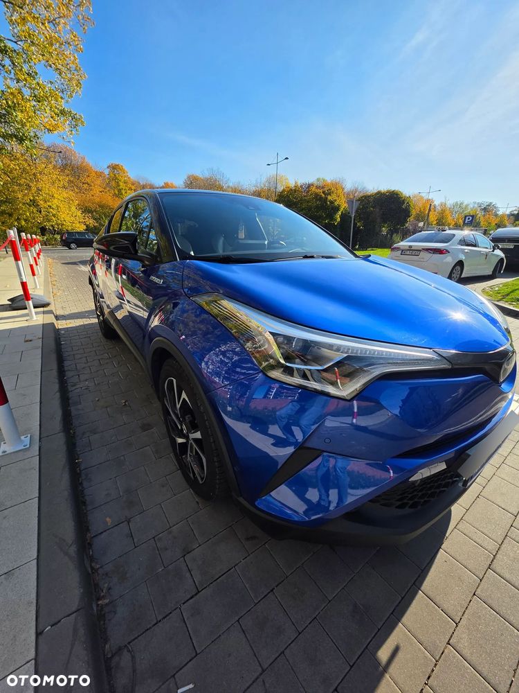 Toyota C-Hr 2018 photo 2