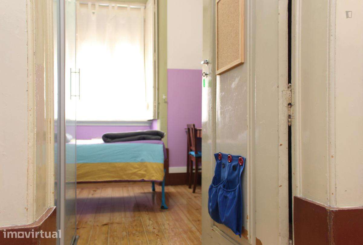 Quarto - localizado em Cidral Coimbra - Grande imagem: 3/33
