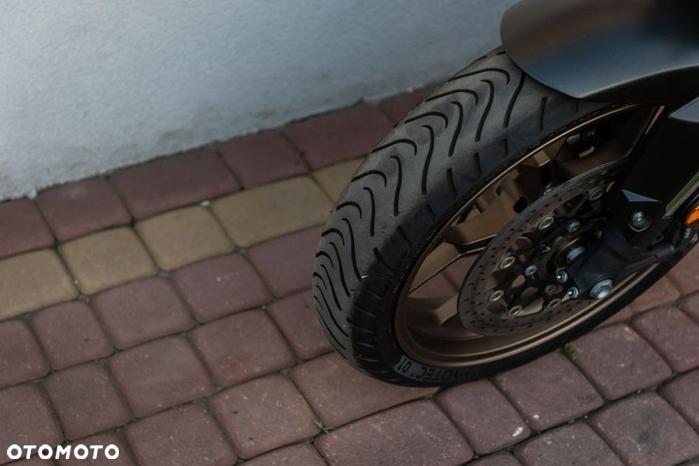 Honda CB - 8