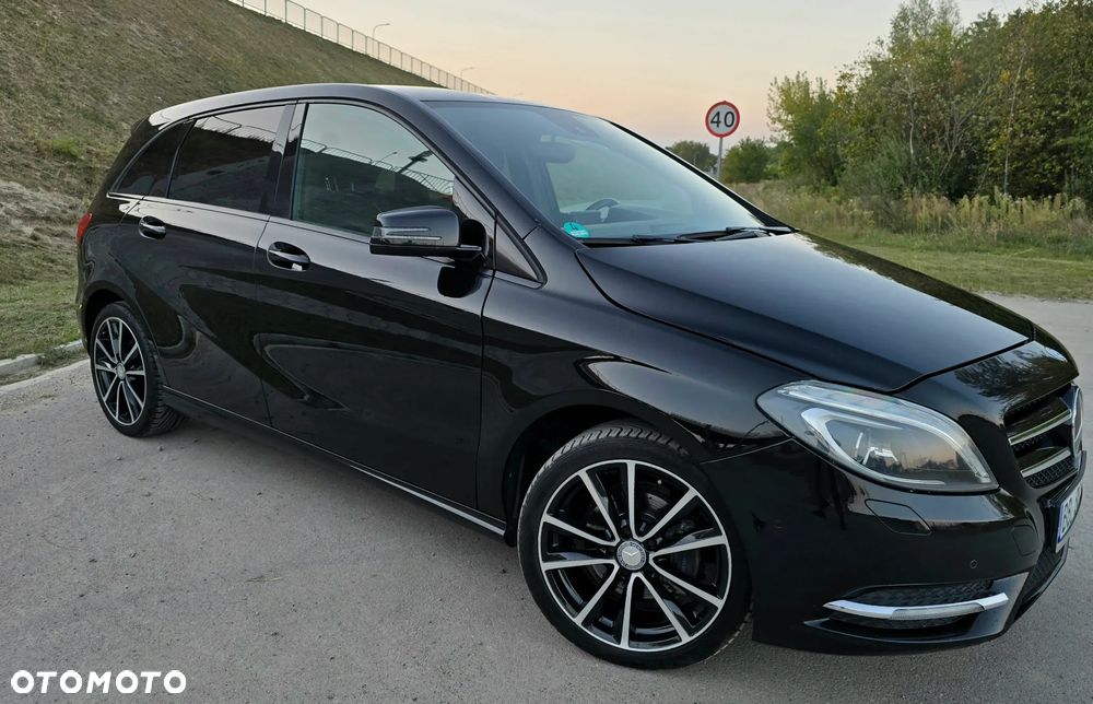 Mercedes-Benz Klasa B 200 BlueEFFICIENCY Edition 1 - 3