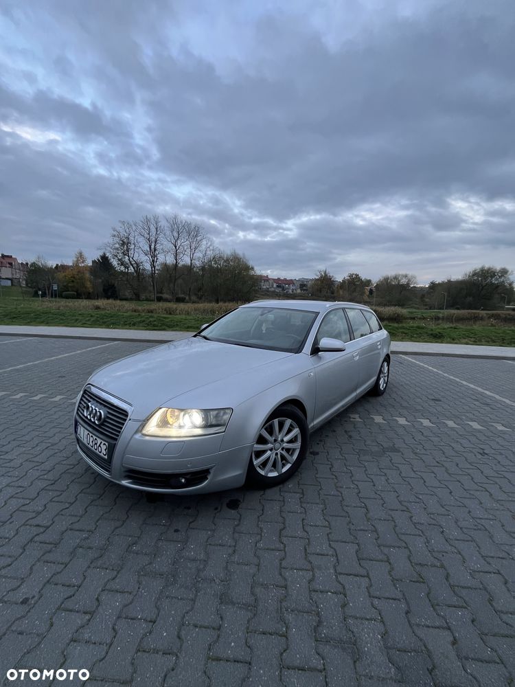 Audi A6 Avant - 1