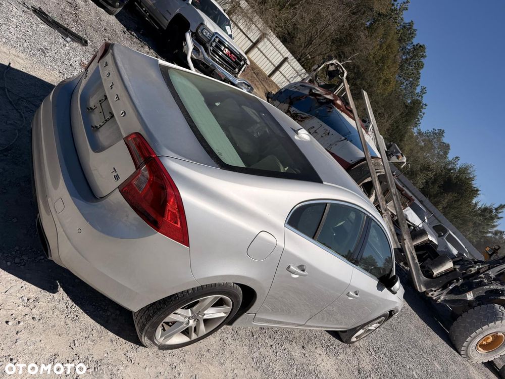 Volvo S60 - 15