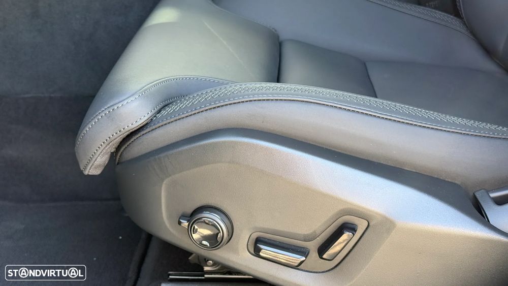 Volvo XC 60 - 30