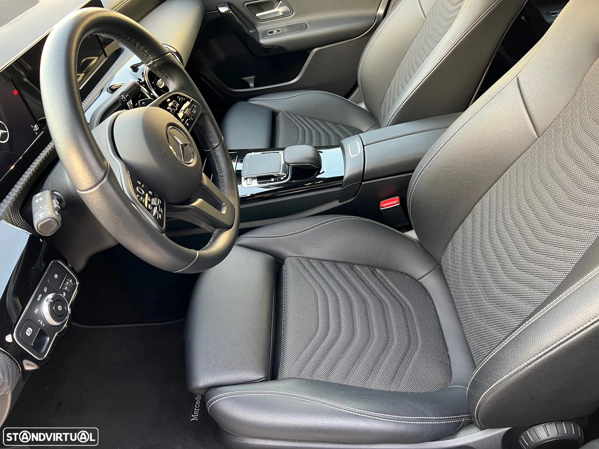 Mercedes-Benz A 180 d Style Plus Aut. - 31