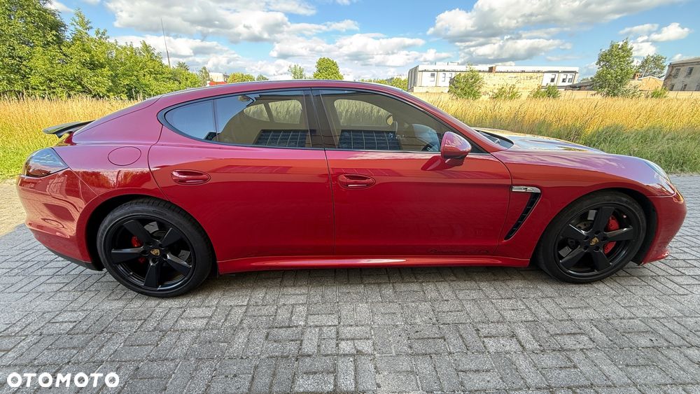 Porsche Panamera GTS - 7