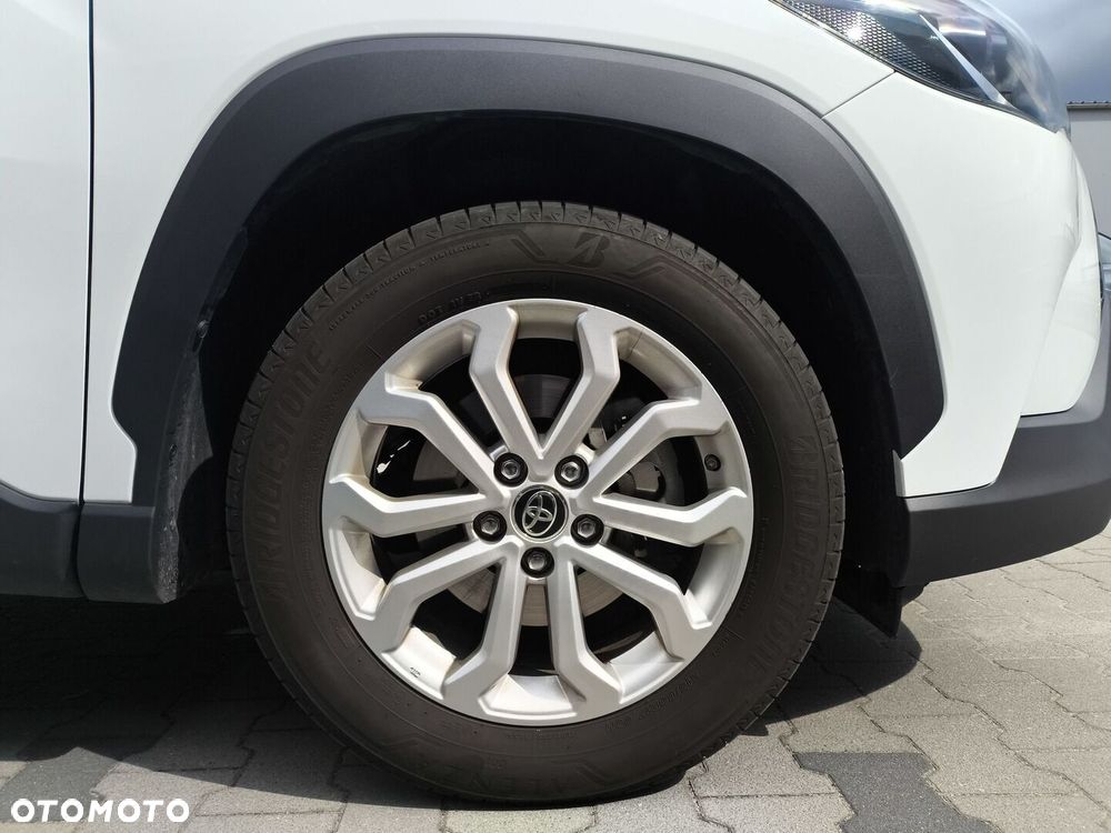 Toyota Corolla Cross - 16