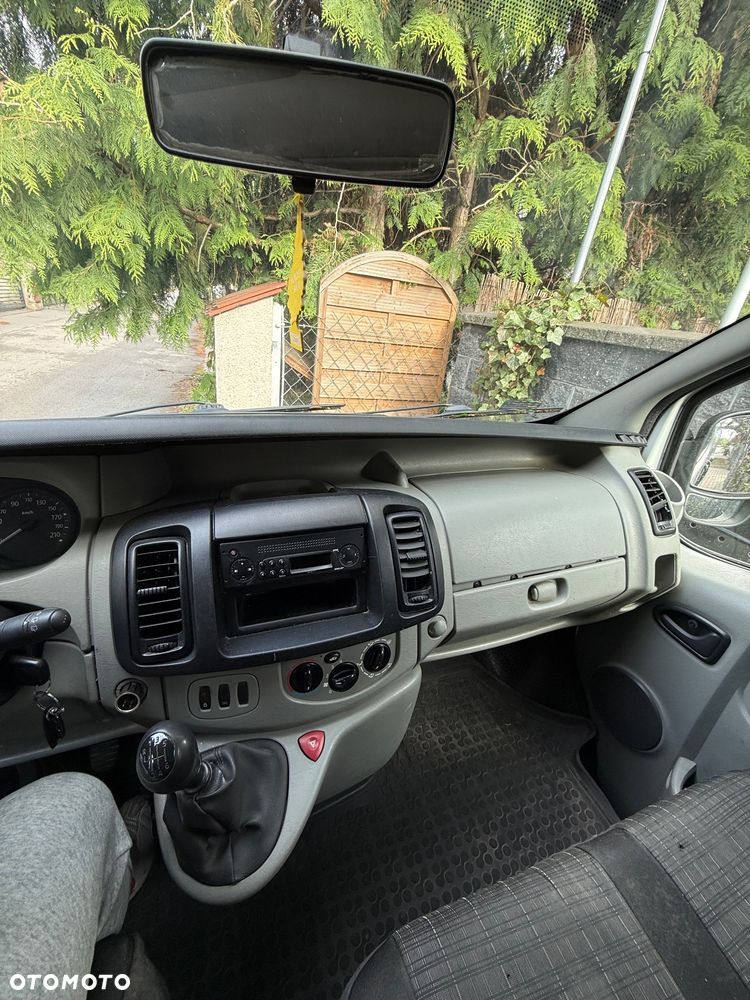 Renault Trafic - 13