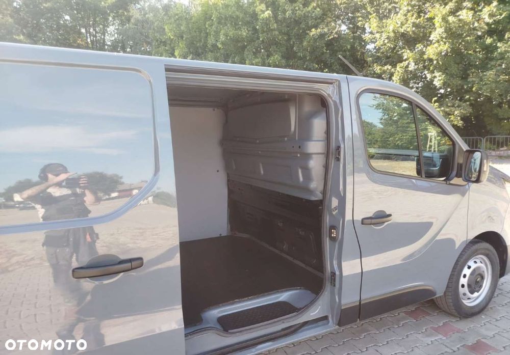 Renault Trafic - 30
