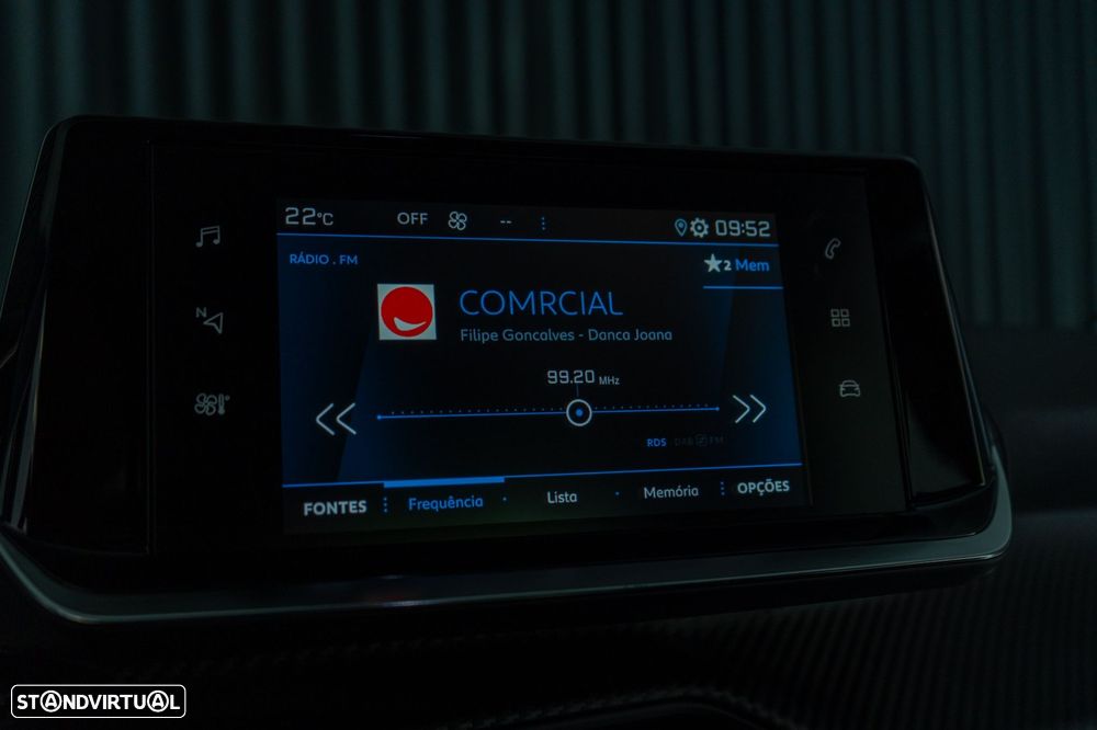 Peugeot 2008 1.2 PureTech Allure EAT8 - 13