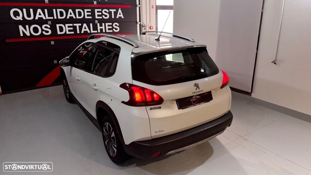 Peugeot 2008 1.2 PureTech Allure - 10