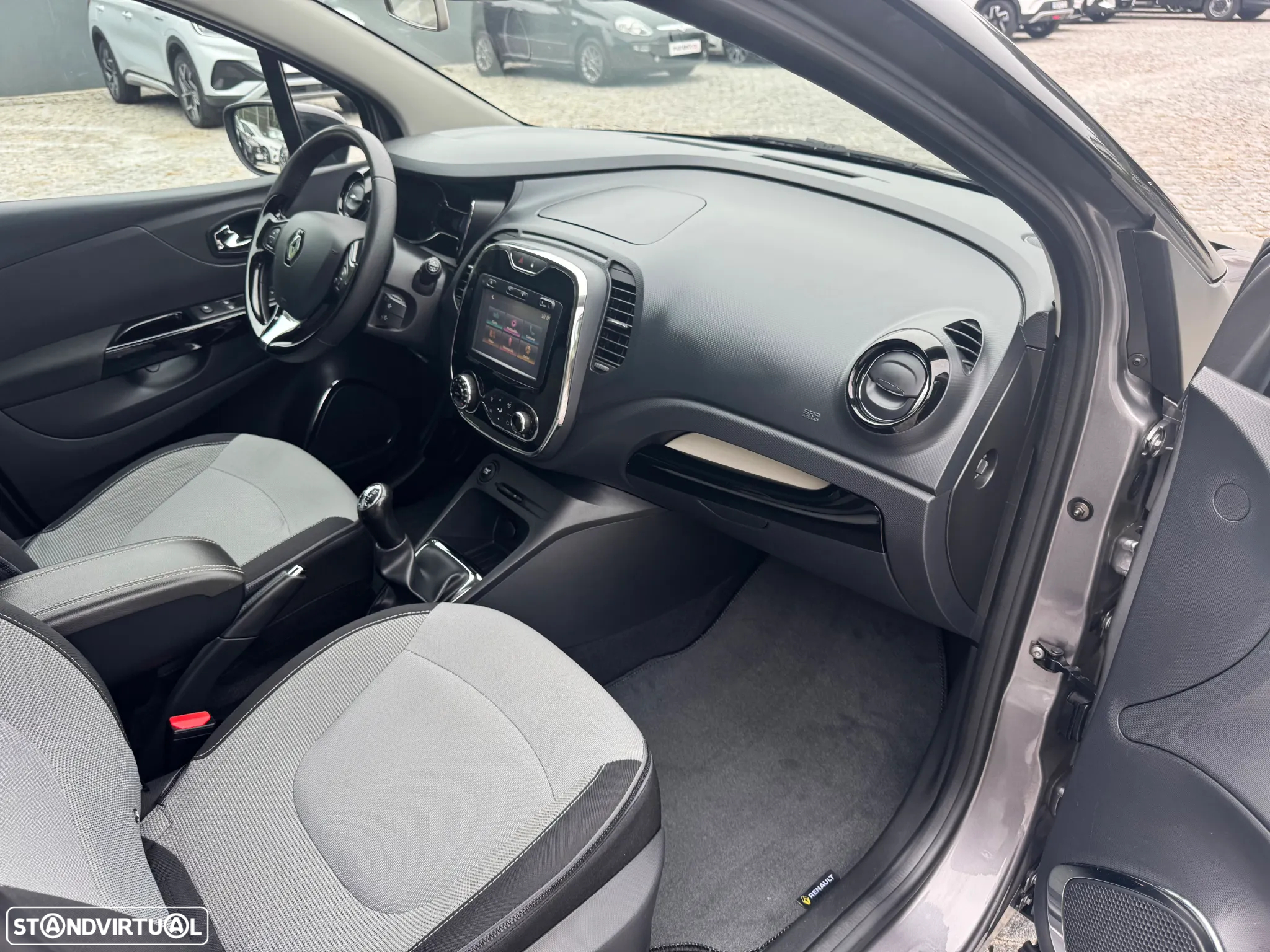 Renault Captur 0.9 TCE - 33