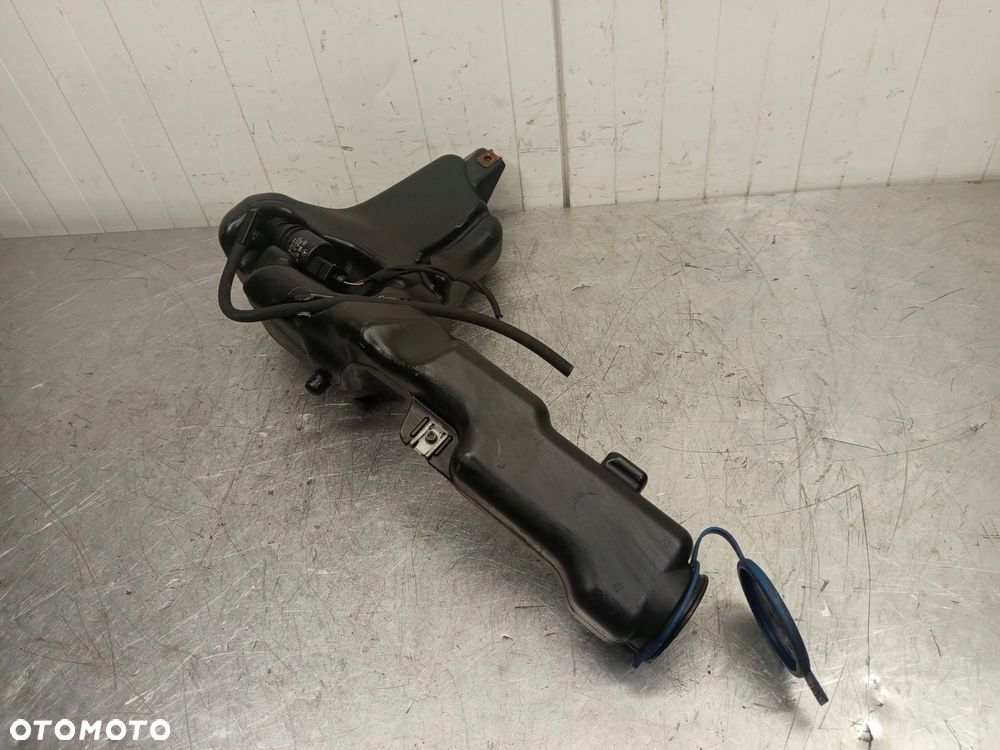 Zbiorniczek Zbiornik spryskiwaczy Mercedes-Benz C W204 2.2 CDI A2048690020 - 7