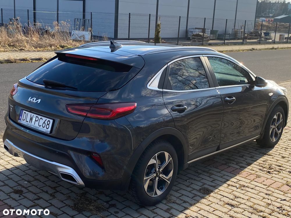 Kia XCeed 1.5 T-GDI M - 4