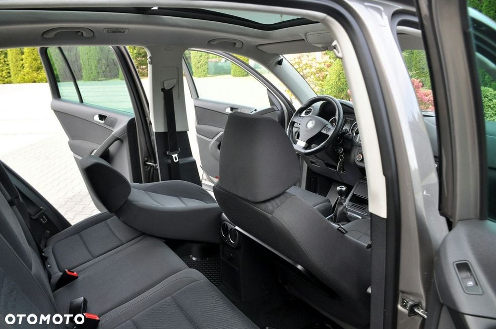 Volkswagen Tiguan - 25