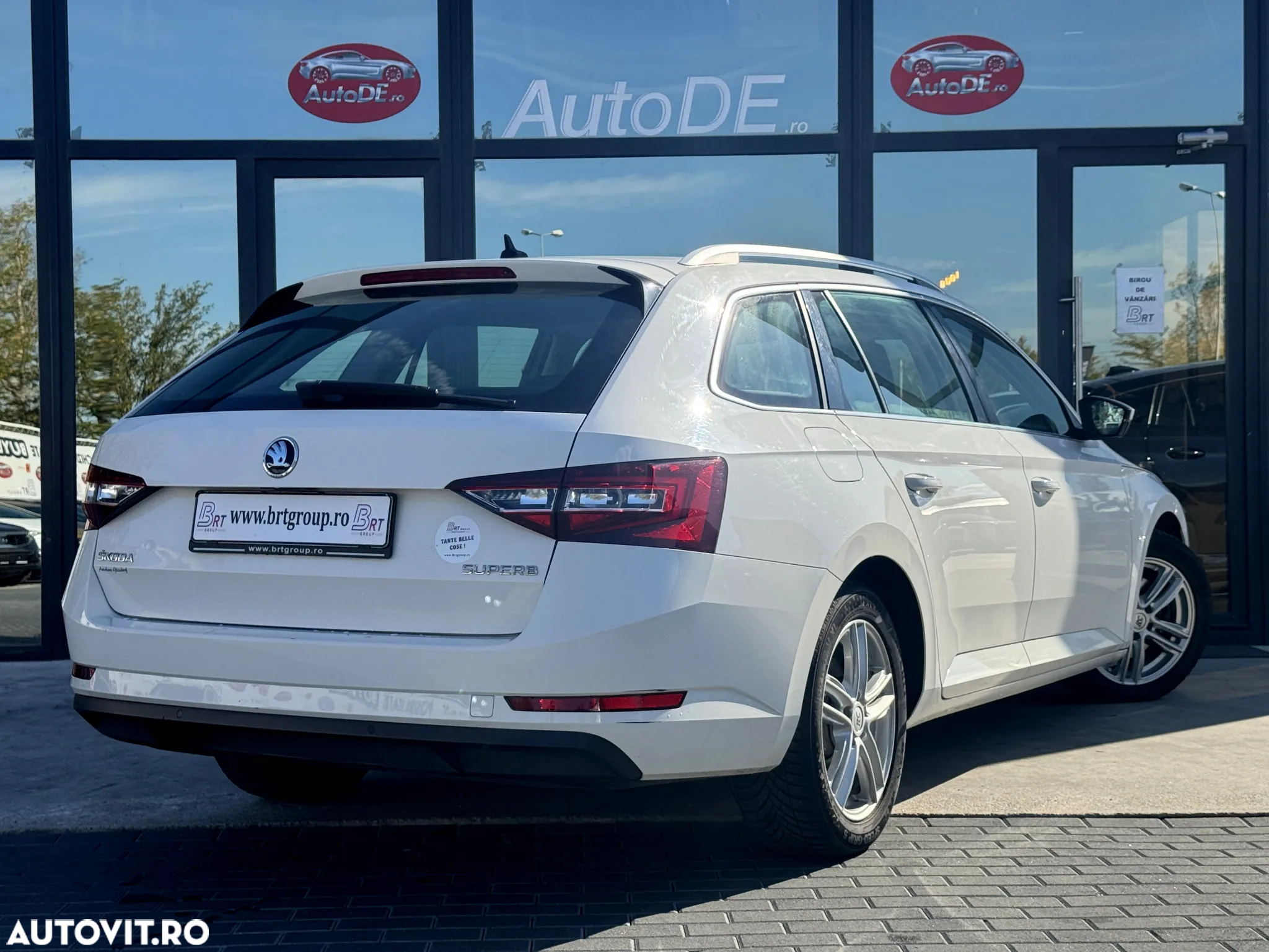 Skoda Superb 2.0 TDI DSG Style - 3
