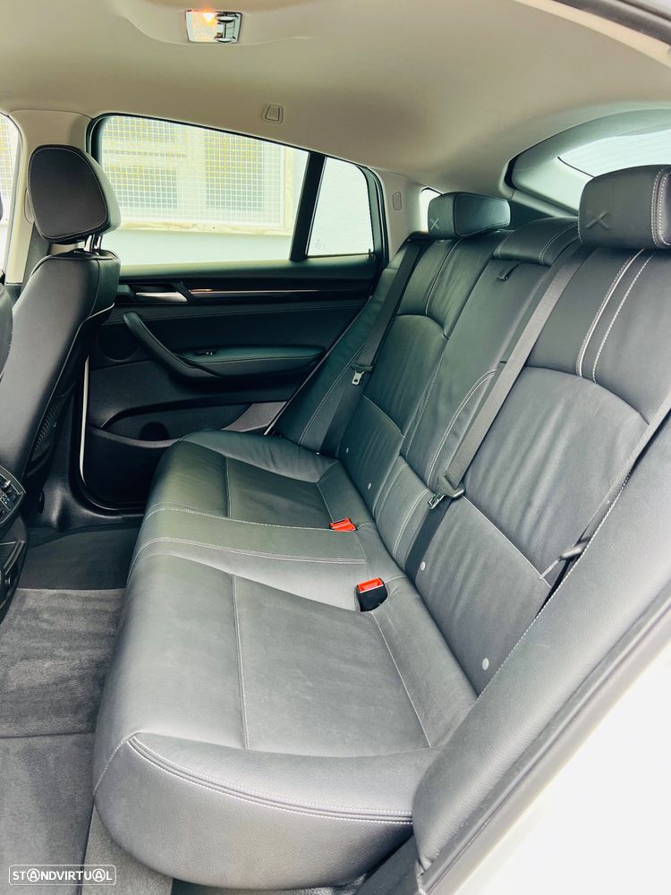 BMW X4 20 d xDrive XLine Auto - 52