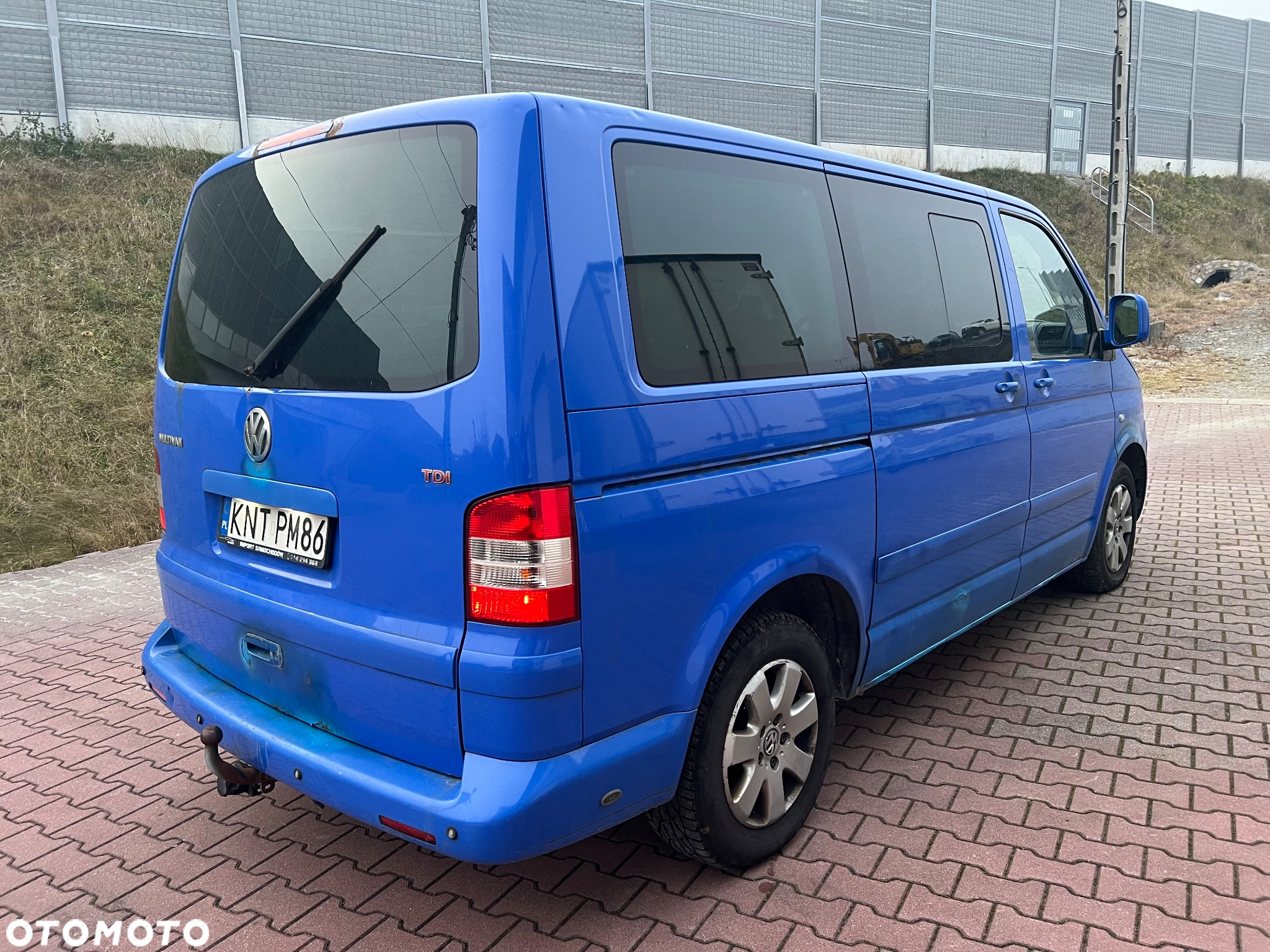 Volkswagen Multivan - 12