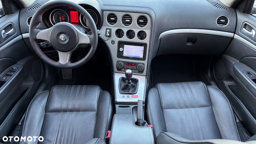 Alfa Romeo 159 1.9 JTDM 8V DPF Distinctive - 4