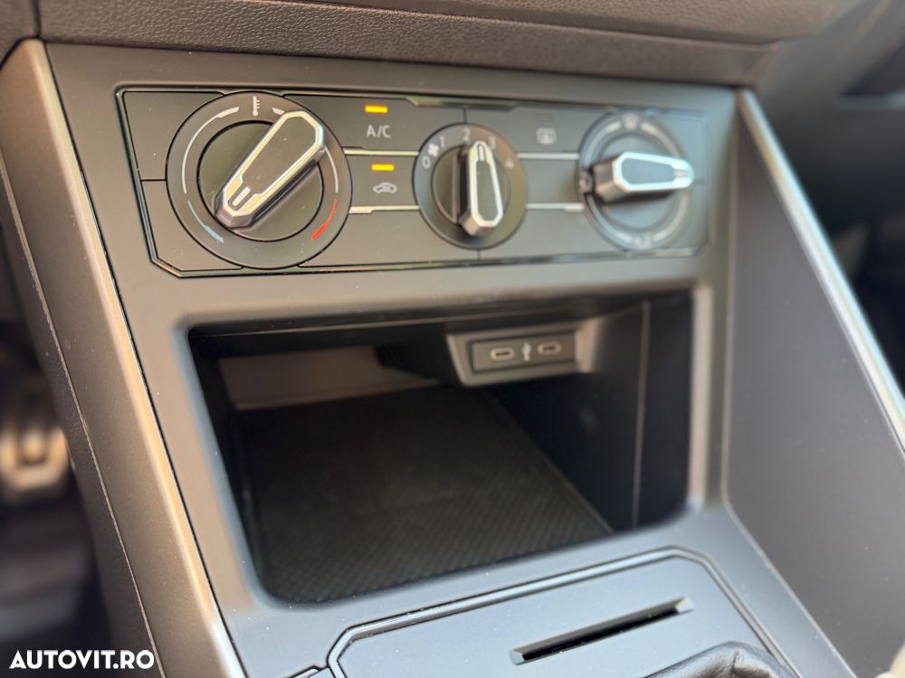 VOLKSWAGEN Polo 2020 — imagine 18