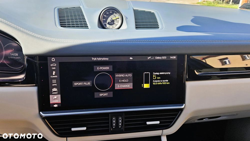 Porsche Cayenne Coupe E-Hybrid - 4