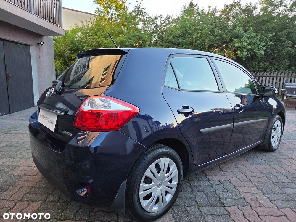 Toyota Auris - 30