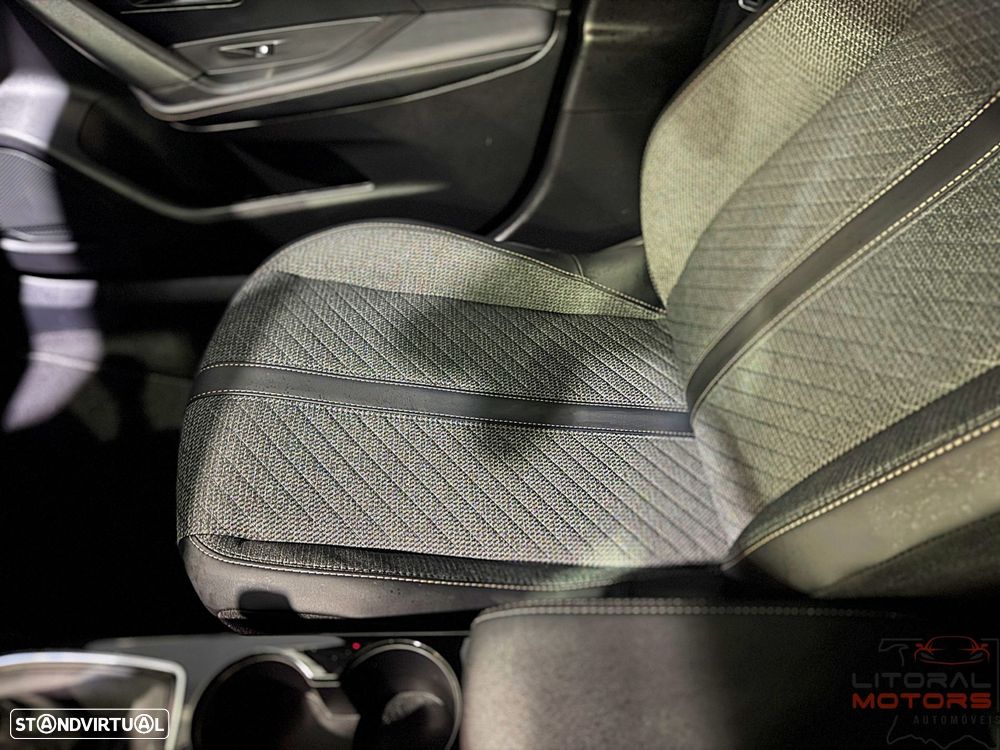 Peugeot 2008 1.2 PureTech Allure - 20