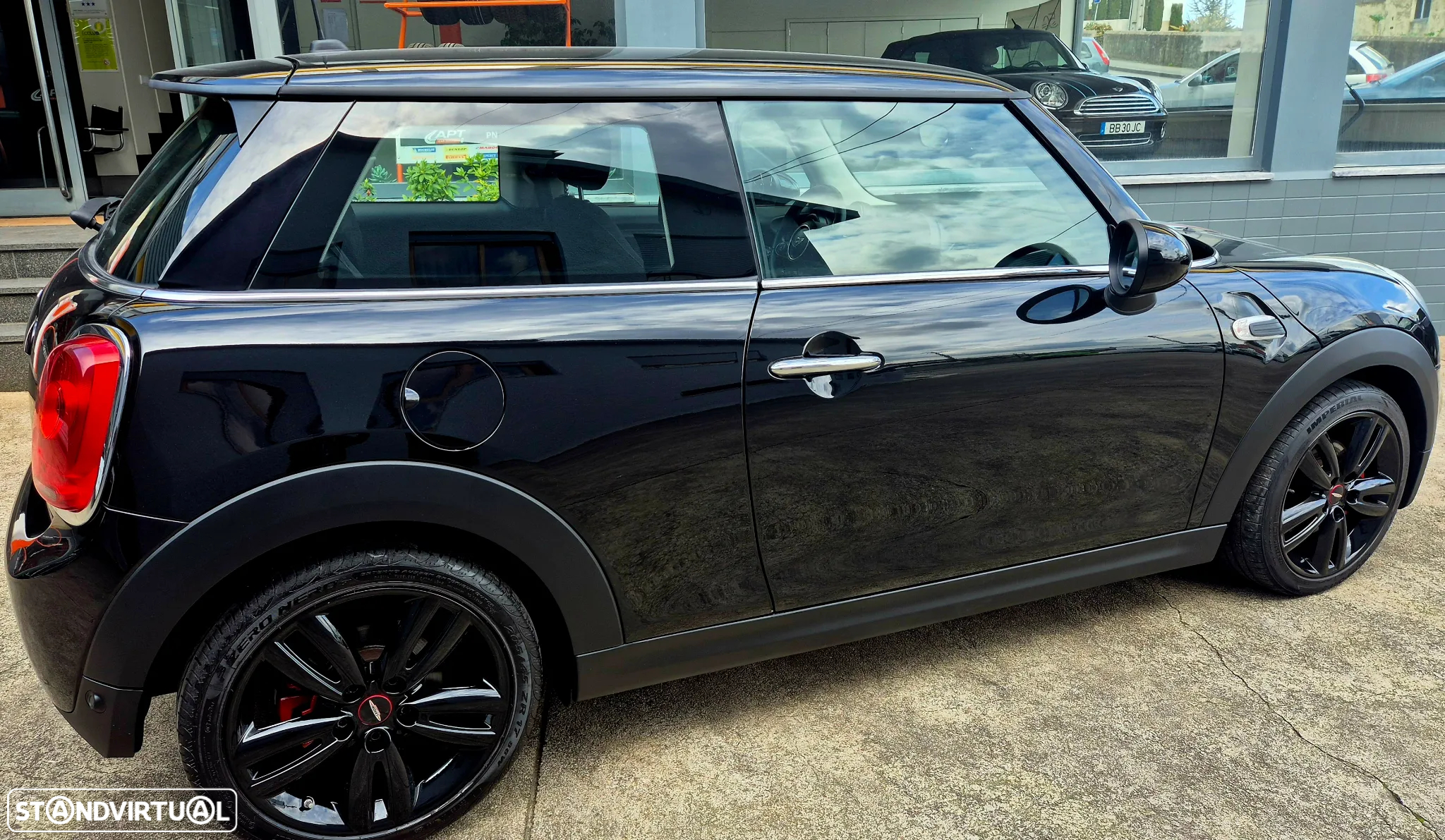 MINI 3 Portas One - 13