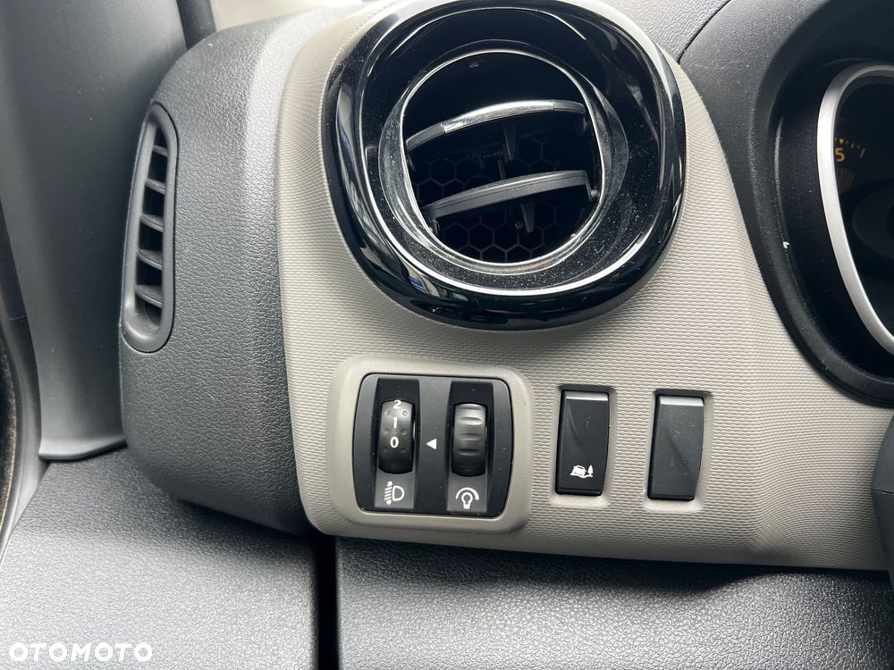 Renault Trafic - 32
