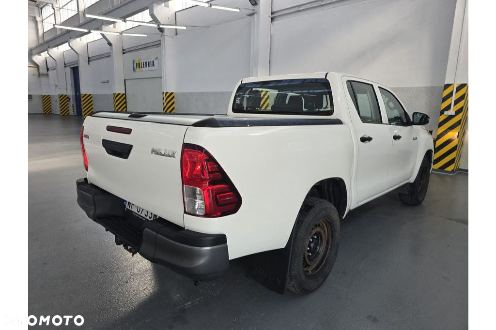 Toyota Hilux - 2
