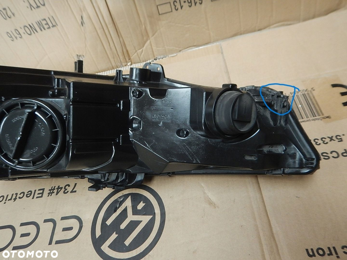 LAMPA PRZOD PRAWA AUDI A4 B9 XENON 8W0941006 - 3