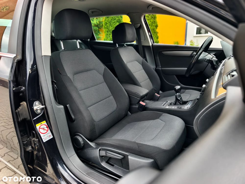 Volkswagen Passat 2.0 TDI Comfortline - 18
