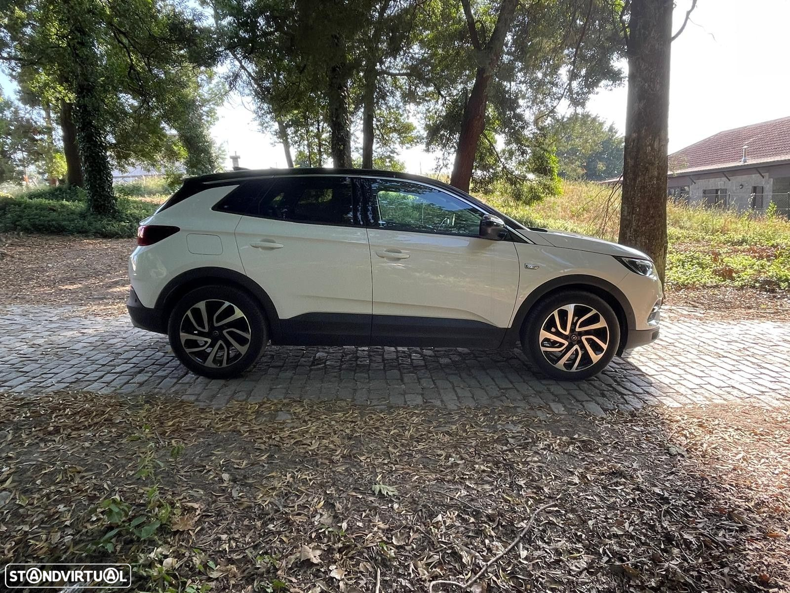 Opel Crossland X 1.2 T Innovation Aut. - 24