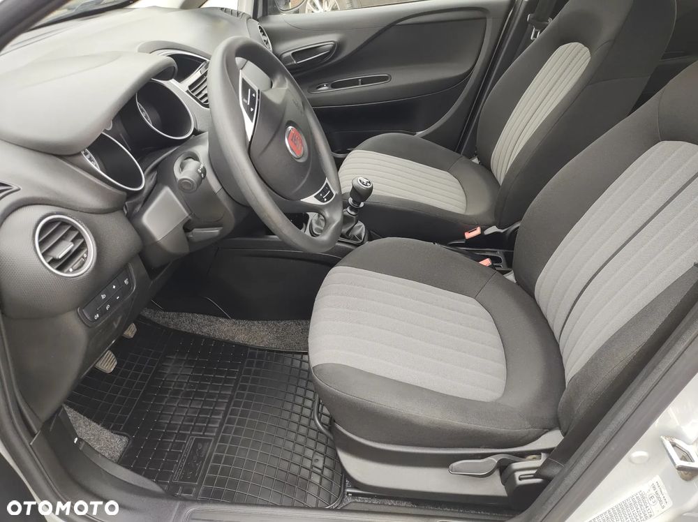 Fiat Punto 1.4 Young - 8
