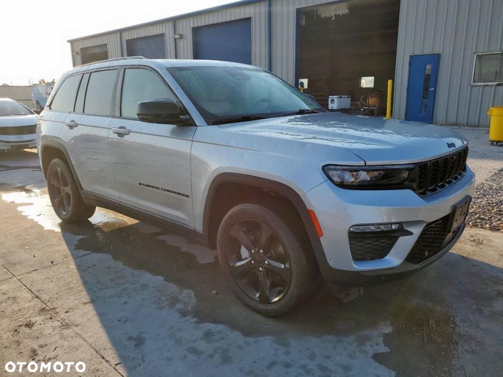 Jeep Grand Cherokee - 2