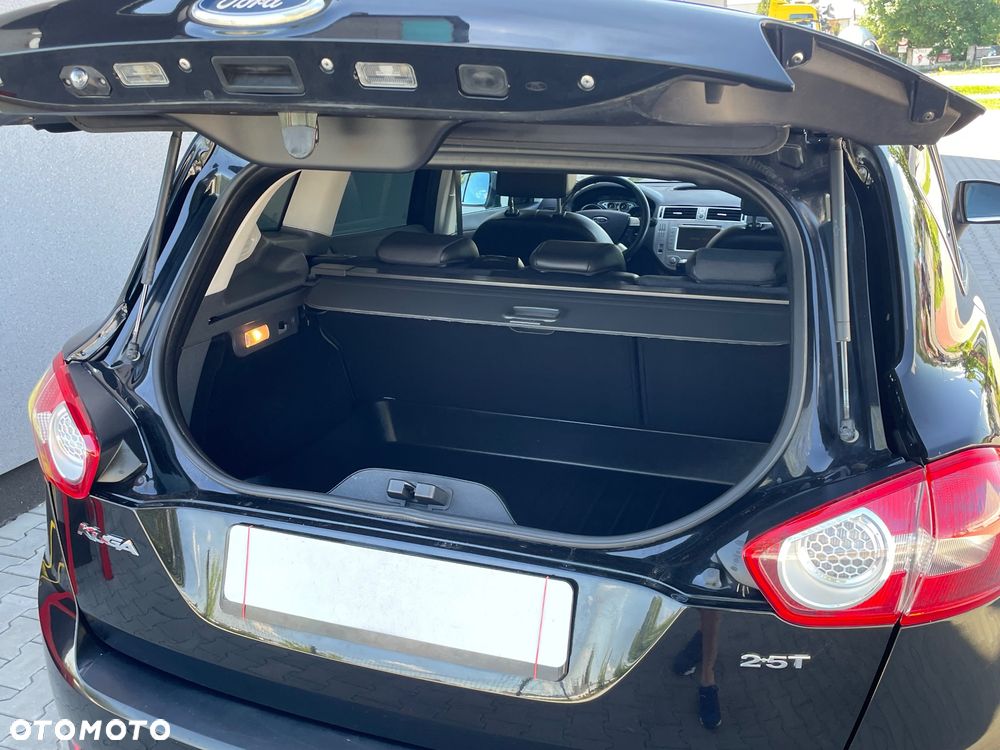 Ford Kuga - 26