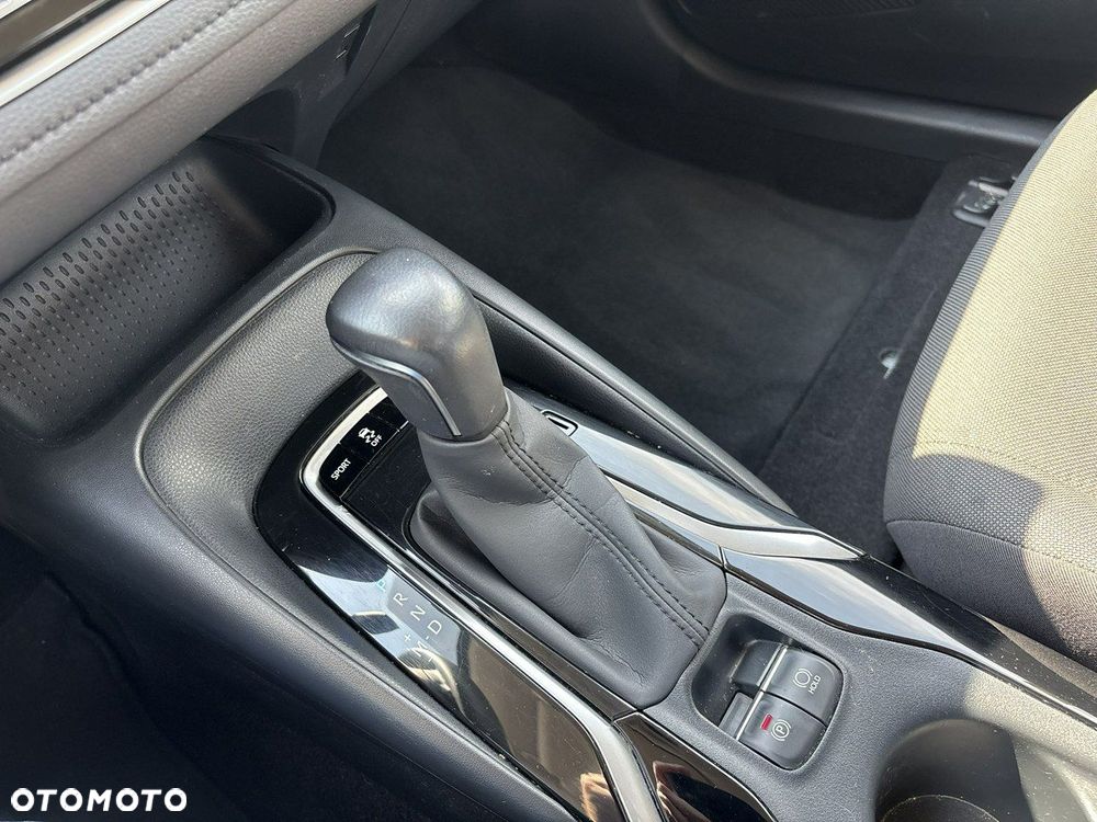 Toyota Corolla 1.5 Comfort - 23