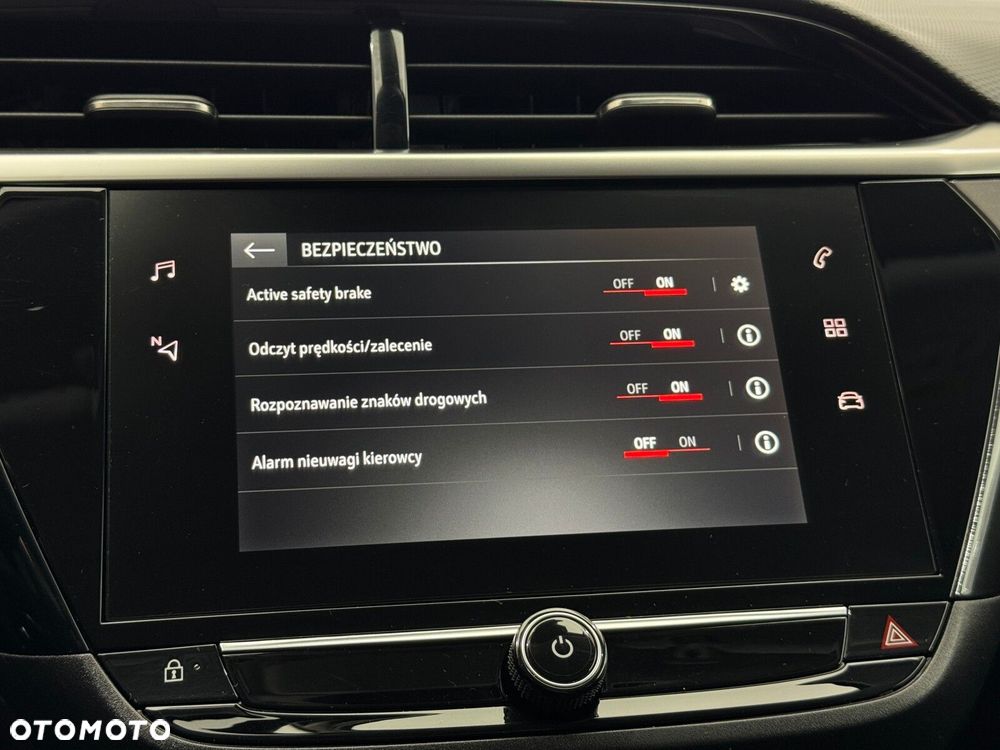 Opel Corsa 1.2 Elegance S&S - 34