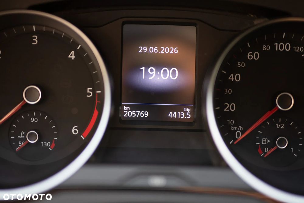 Volkswagen Passat 2.0 TDI EVO Business - 9