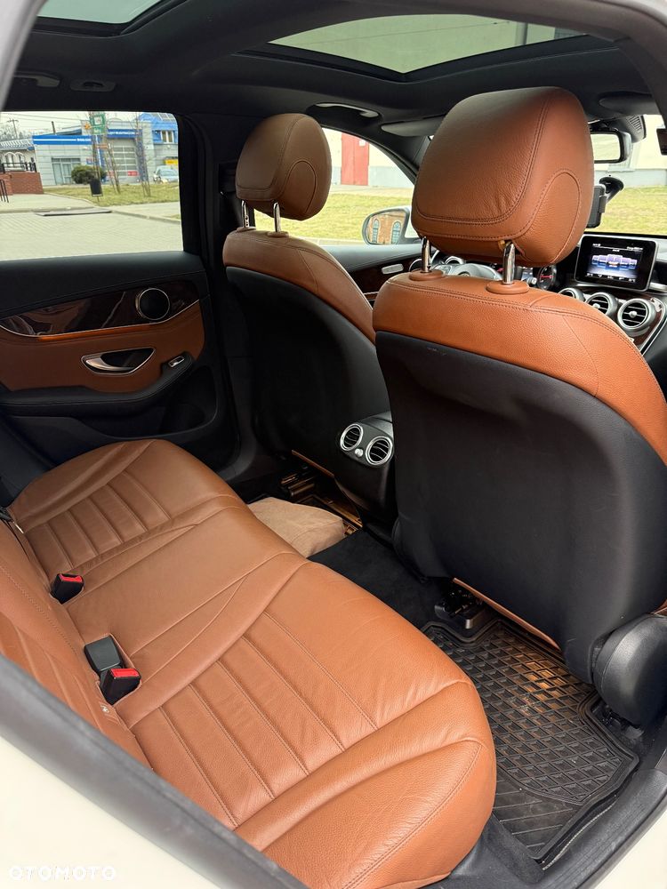 Mercedes-Benz GLC 250 4-Matic - 12