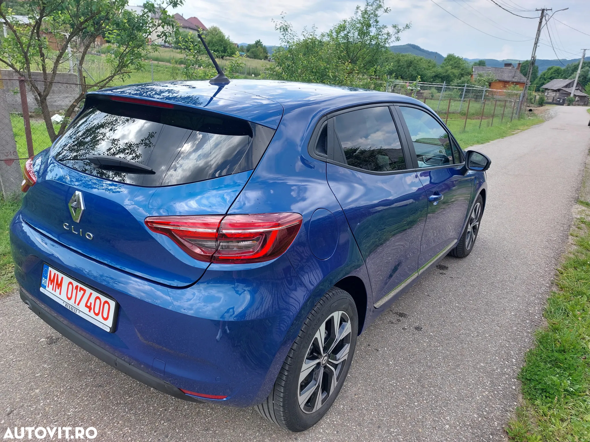 Renault Clio TCe 90 CVT TECHNO - 18