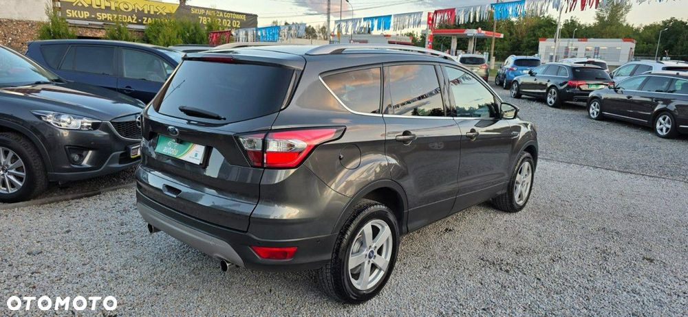 Ford Kuga - 33