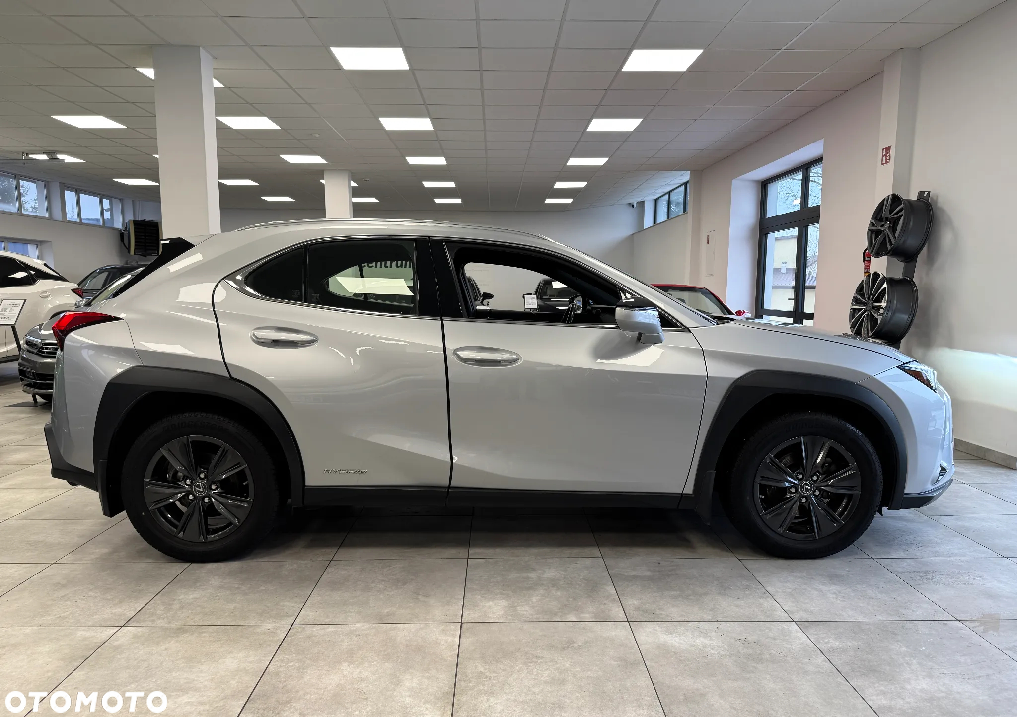 Lexus UX 200 Luxury Line - 3