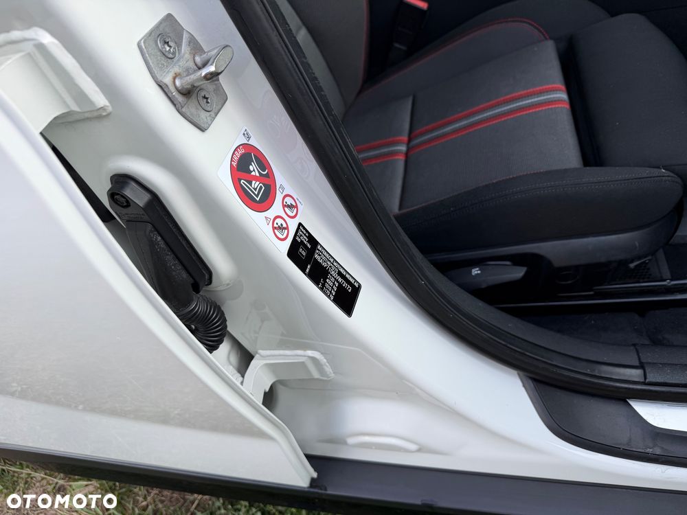 BMW X1 xDrive18d xLine - 28