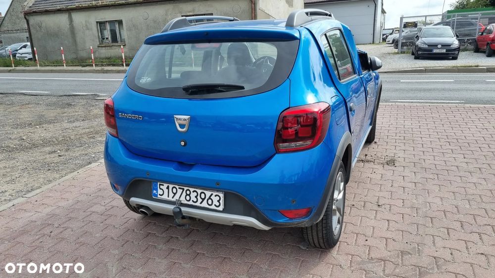 Dacia Sandero Stepway Blue dCi 95 Essential - 11