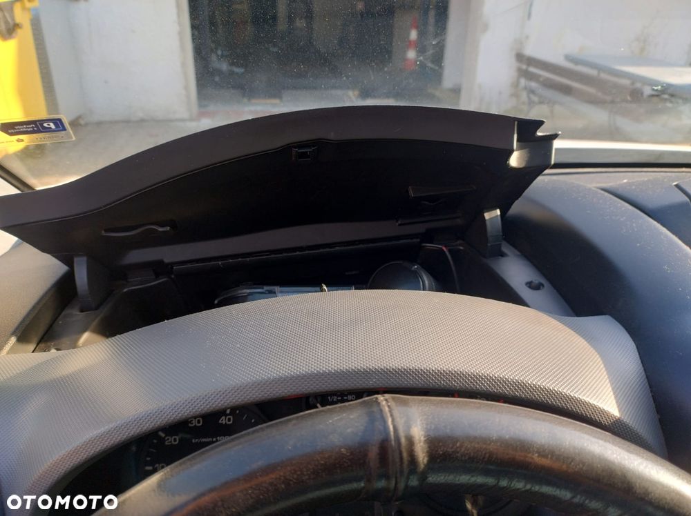 Peugeot PARTNER 1,6 HDi Active - 9