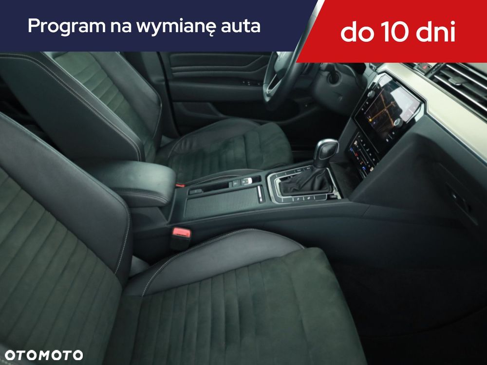 Volkswagen Passat Variant - 9